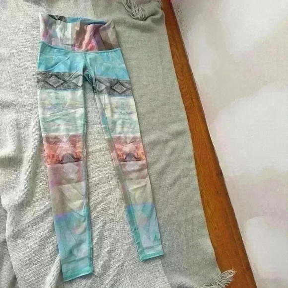 Teeki  Tarot Magick Hot Pant size xs - Picture 4 of 6